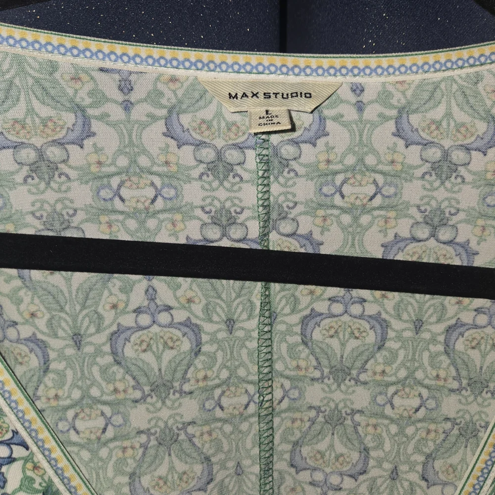 Max Studio Green Printed Midi Wrap Dress - Picture 5 of 6